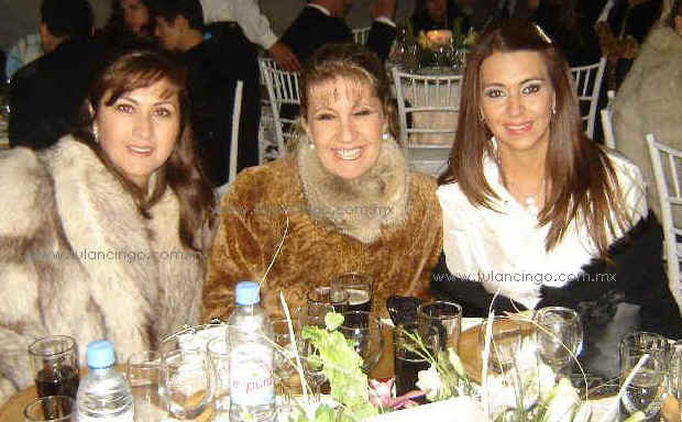 Tres bellisimas mujeres, Oris Vega, Caroina Prieto y Carolina Viggiano.